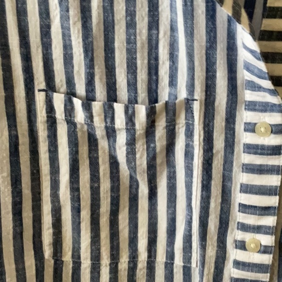 Vineyard Vines Classic Striped Blouse GUC - Picture 5 of 11